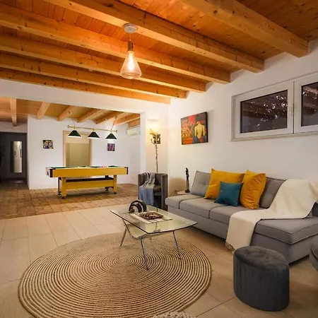 In With Swimming Pool Villa