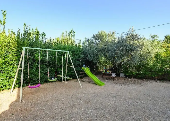 Villa In With Swimming Pool